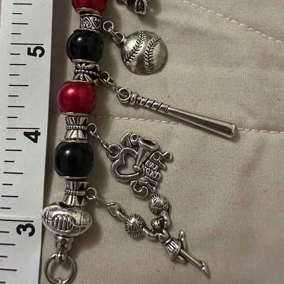 Handmade – NWOT – Sterling silver plated charm bracelet. Red/black beads sporty. - Picture 15 of 16